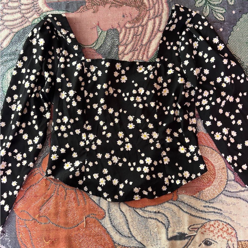 Missguided Black Daisy Print Blouse